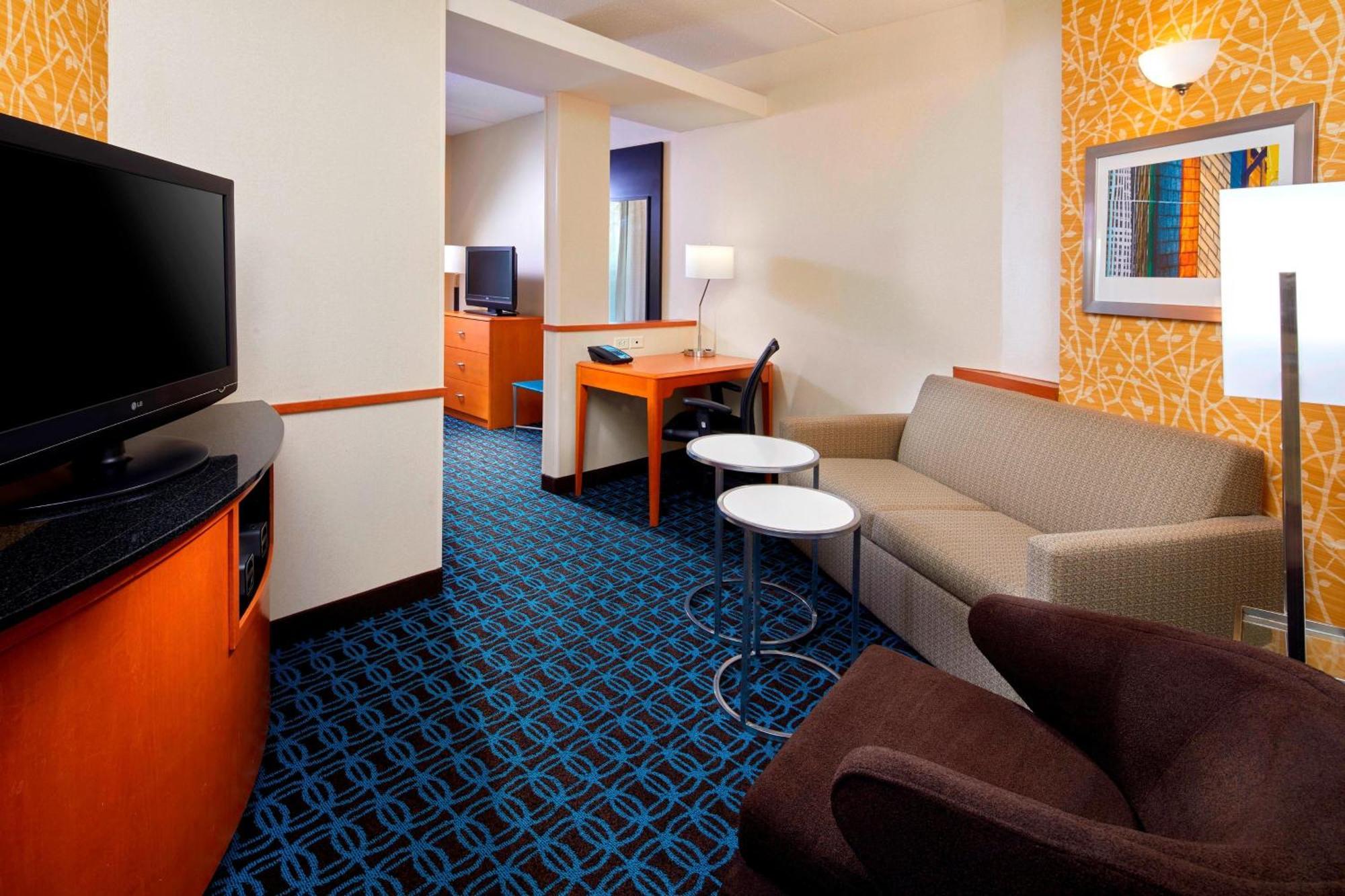 Fairfield Inn & Suites By Marriott Cumberland Exterior photo